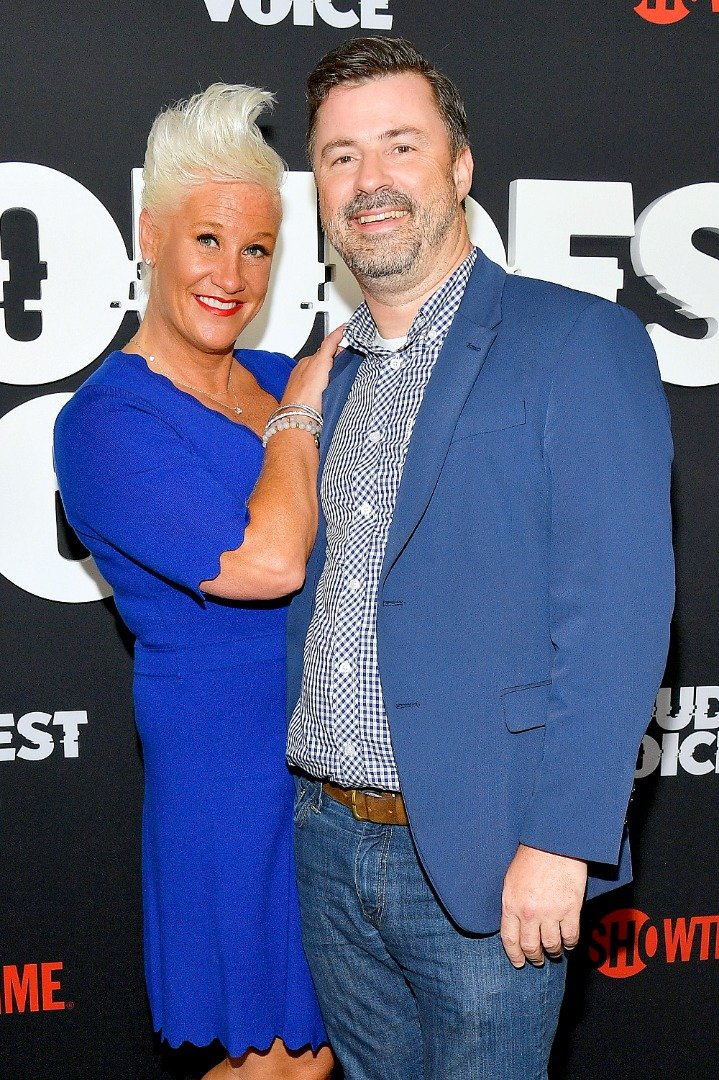 Anne Burrell and husband Stuart Claxton at "The Loudest Voice" New York Premiere at Paris Theater on June 24, 2019 in New York City.  |  Source: Getty Images