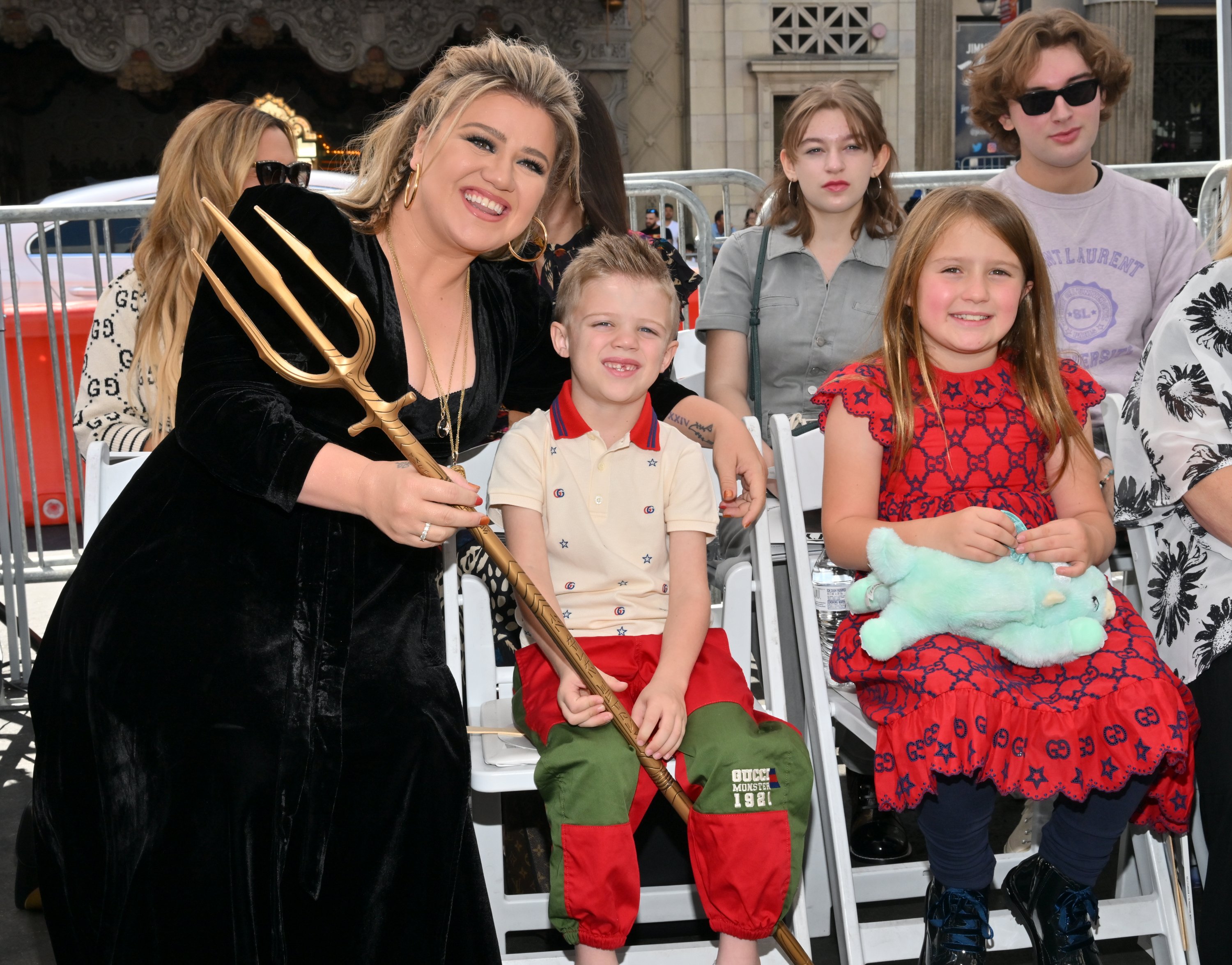 Kelly Clarkson and children Remington Alexander Blackstock and River Rose Blackstock attend Clarkson's Star Ceremony on the Hollywood Walk of Fame on September 19, 2022 in Los Angeles, California |  Source: Getty Images 
