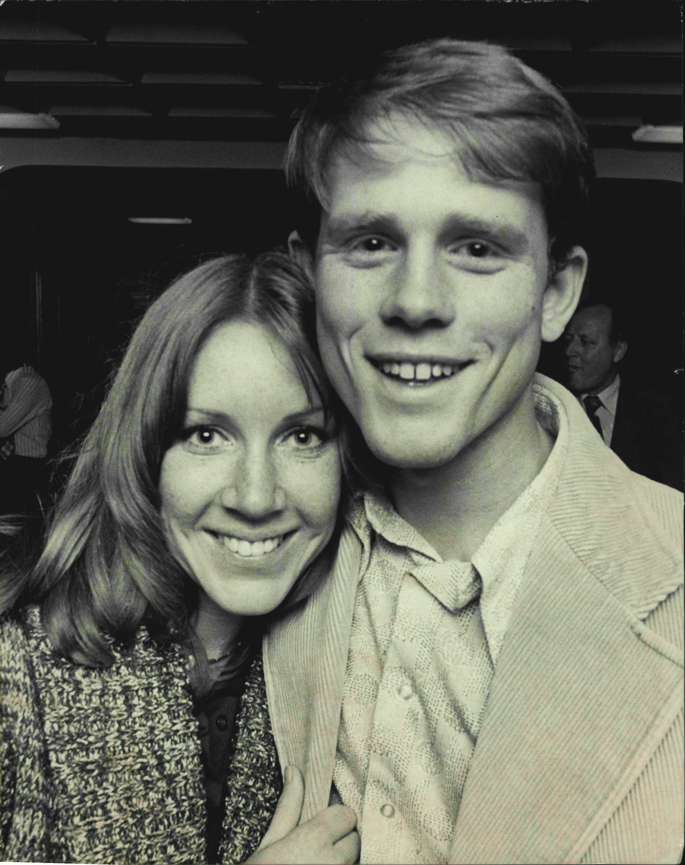 Ron Howard and his wife Cheryl Howard at the press reception in 1975. |  Source: Getty Images 