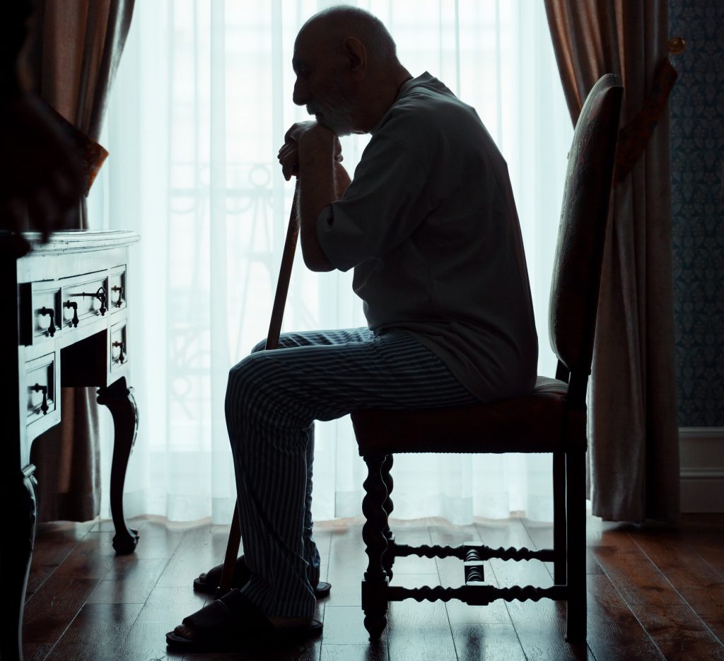 No One Steps Into An Old Man’s House Until A Teenage Boy Appears On His Porch When The Hurricane Begins – Story of the Day